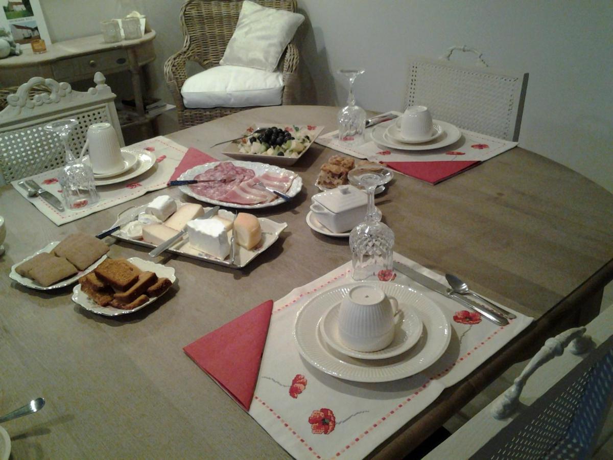 Le Repos Coquelicot Bed & Breakfast Montillot Dış mekan fotoğraf