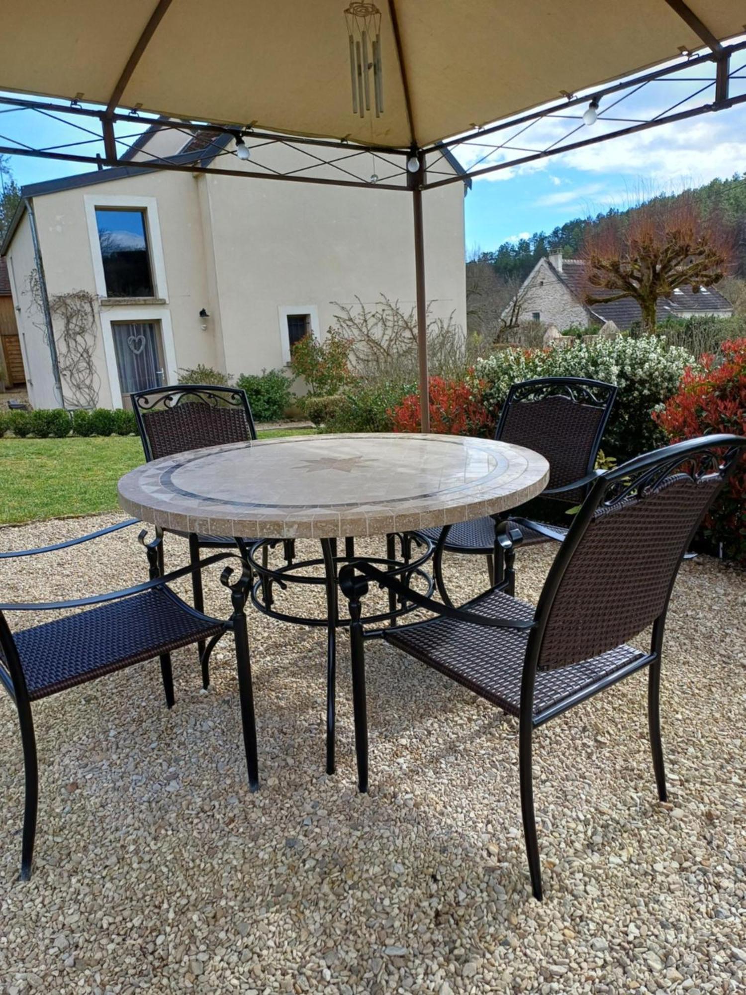 Le Repos Coquelicot Bed & Breakfast Montillot Dış mekan fotoğraf
