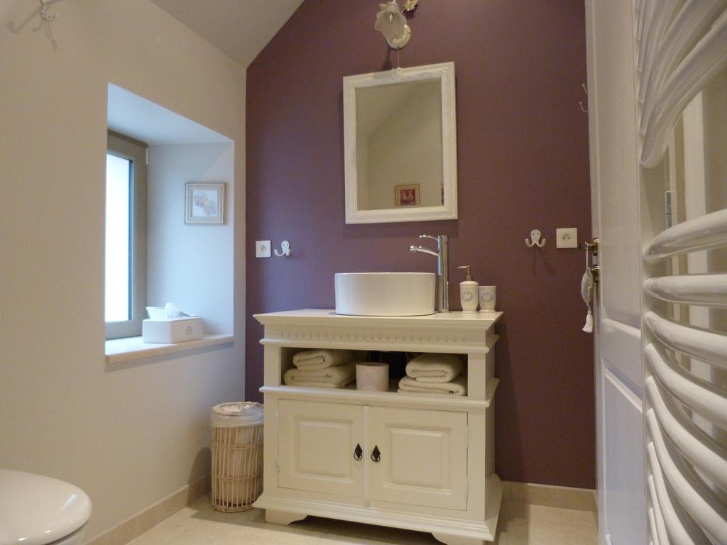 Le Repos Coquelicot Bed & Breakfast Montillot Oda fotoğraf
